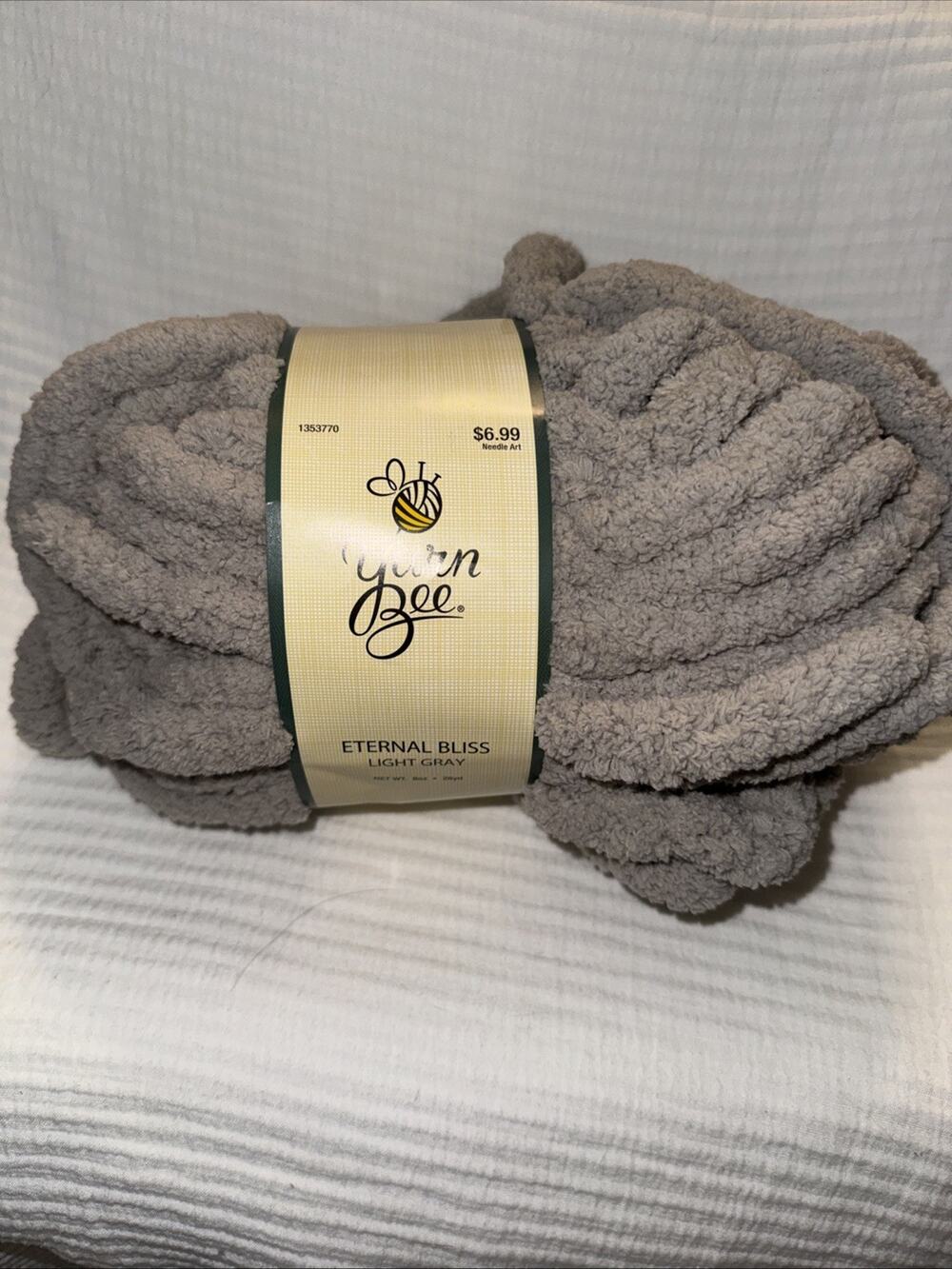 New Yarn Bee Eternal Bliss Light Gray 28 Yds 8oz Yarn Crochet Knitting Knit